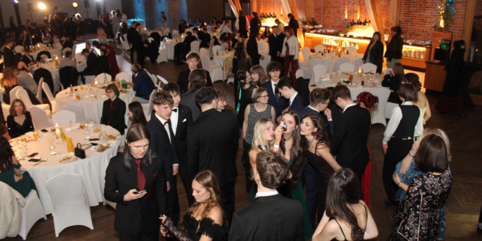 Studniówka 2026 w obiektywie Pana Jacka Sztobryna